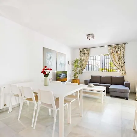 Sleeps 6 Pool Air Con Wifi Villa Nerja