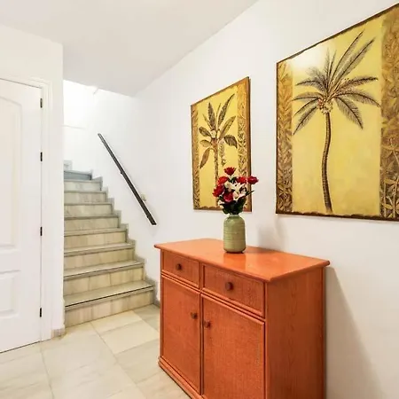 Sleeps 6 Pool Air Con Wifi * Nerja